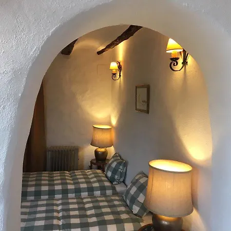 L'almassera & Restaurant Hotel 3*